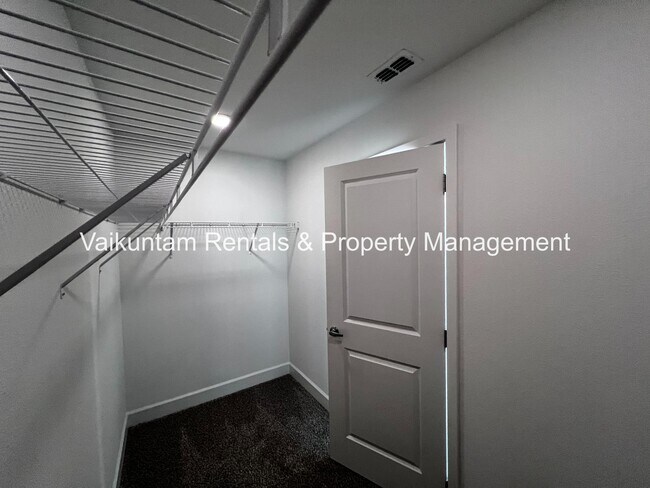 Building Photo - 1421 Captiva Cv