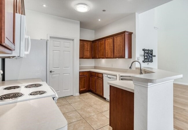 Building Photo - 3301 Paisano Trail