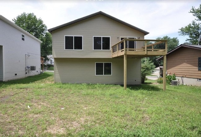 Building Photo - 252 Seminole St