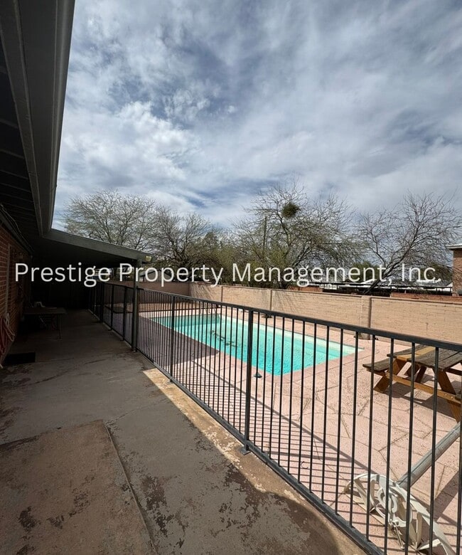 Building Photo - Stop Your Search! This 3/2+ Bonus Room is Centrally Located with a Pool and More!