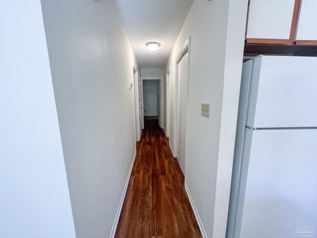 Building Photo - 4456 Bellview Ave