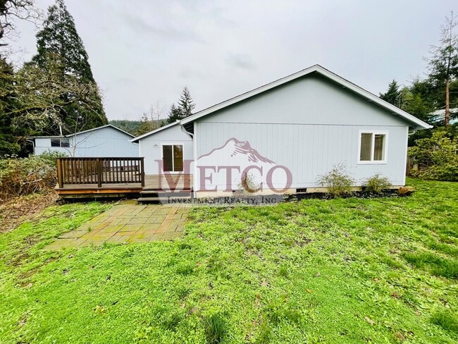 Building Photo - Spacious Thurston Home