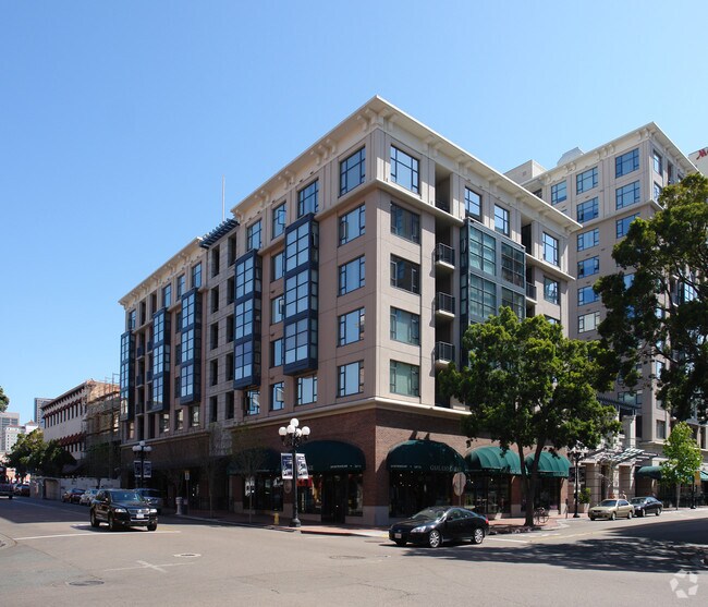 Building Photo - Trellis