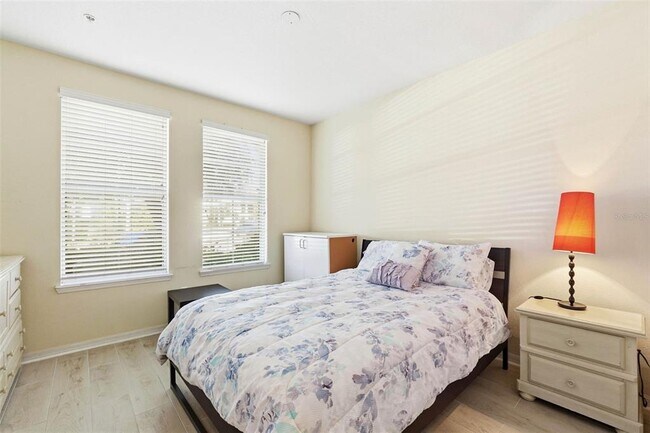 Building Photo - 8180 Boat Hook Loop