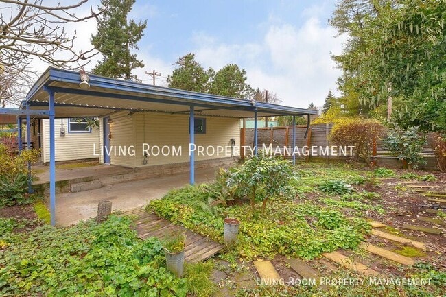 Building Photo - 8414 N Peninsular Ave