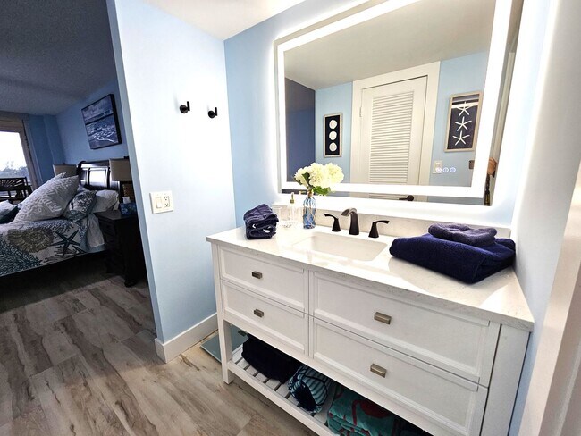 Building Photo - NEW RENOVATED SUNTIDE A BEACH CONDO