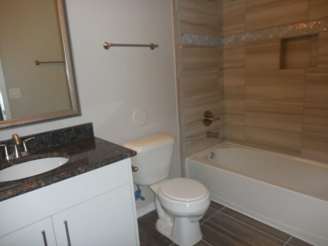 Building Photo - 963 Aircoupe Way