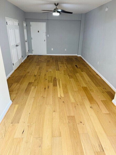 Building Photo - 1727 Massachusetts Ave NW