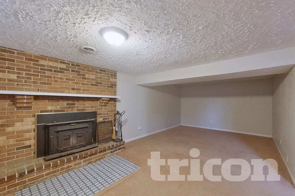 Building Photo - 1563 Park Ridge Ln