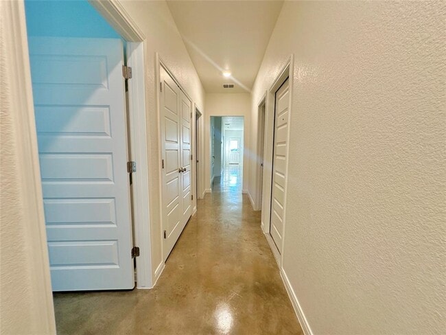 Building Photo - 2913 Quail Rdg Ln