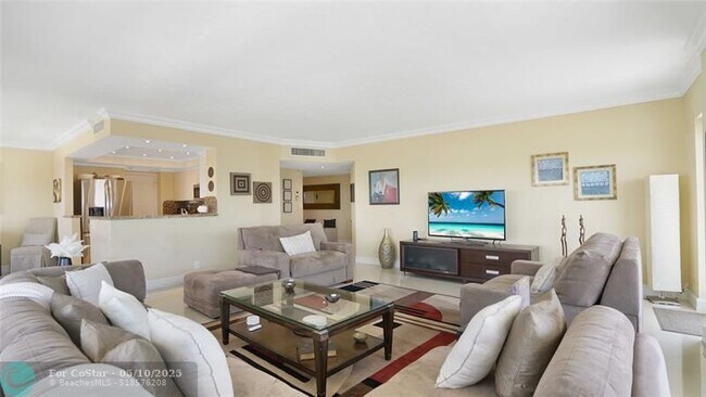 Building Photo - 3750 Galt Ocean Dr