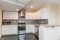 Building Photo - 225 W Girard Ave