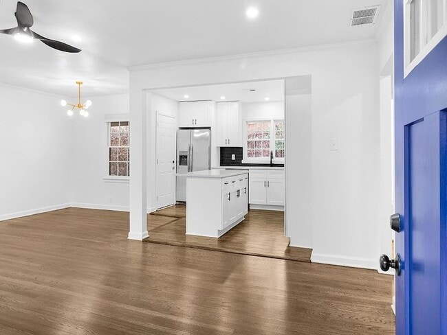 Building Photo - 1253 Dunwoody Ln NE