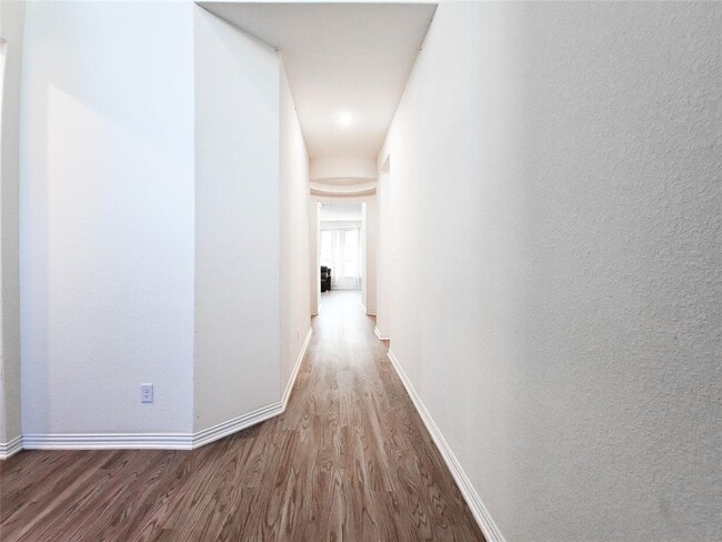 Building Photo - 627 Pheasant Hill Ln