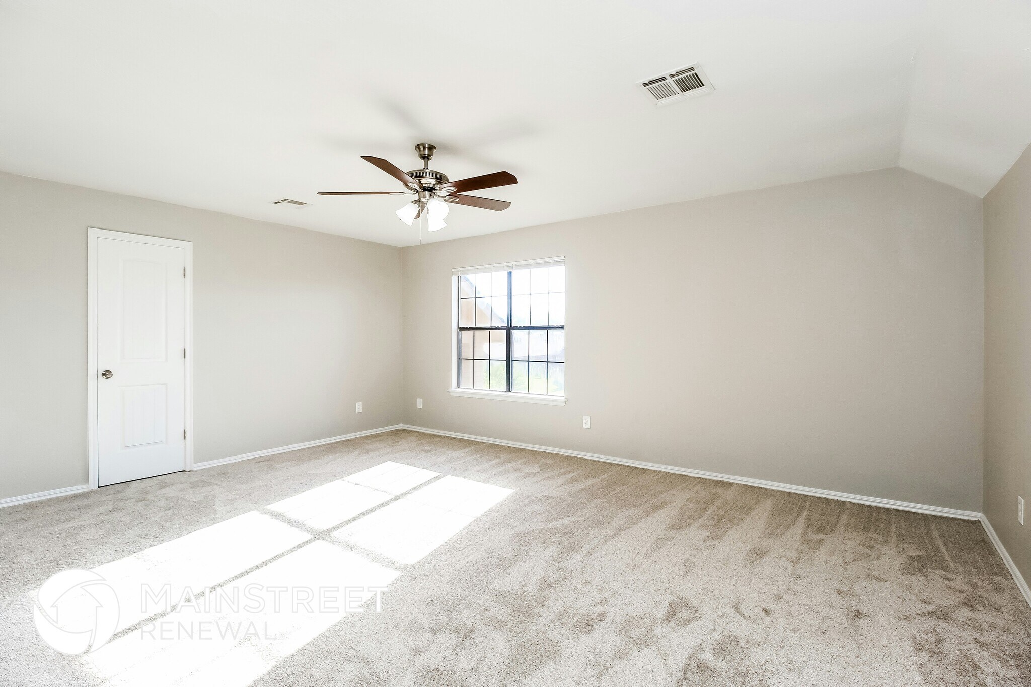 Building Photo - 4008 Beachcomber Dr