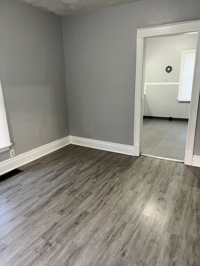 Building Photo - 2811 Lewiston Rd