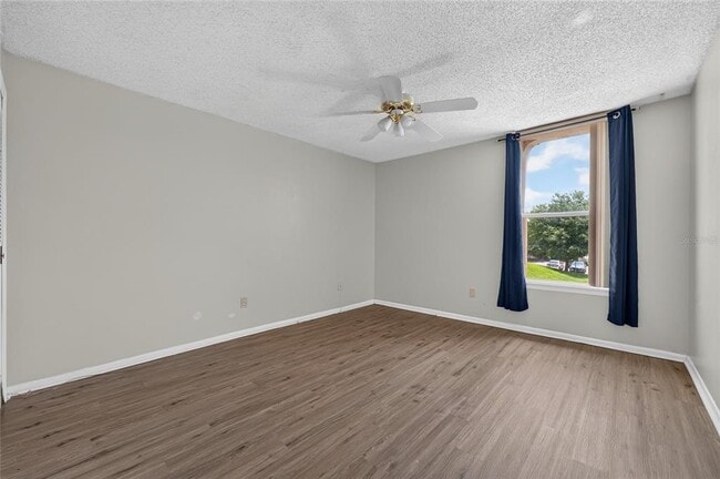 Building Photo - 510 Orange Dr