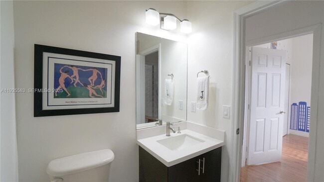 Building Photo - 928 SW 154th Path