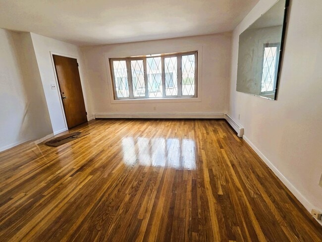 Building Photo - 777 Montgomery St