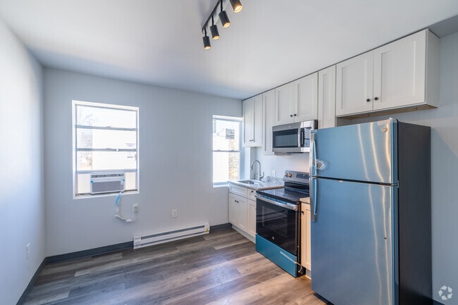 Interior Photo - 711-719 49th St NE