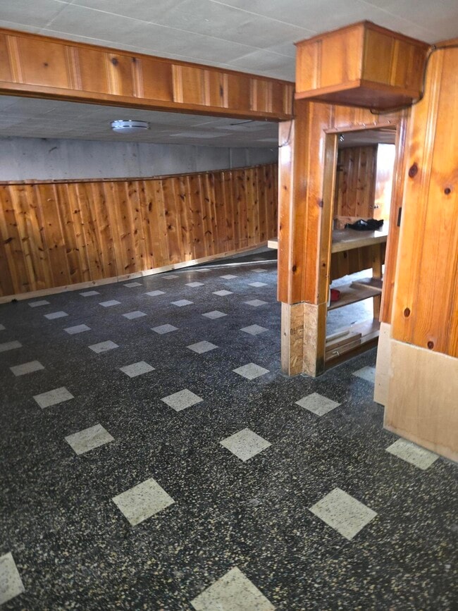 Building Photo - 27294 W Pleasant Ridge Dr