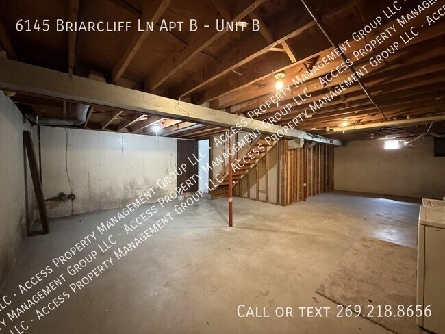 Building Photo - 6145 Briarcliff Ln