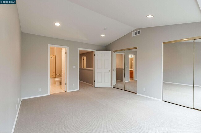 Building Photo - 435 Regal Lily Ln