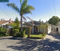 Building Photo - 916 Veale Ave