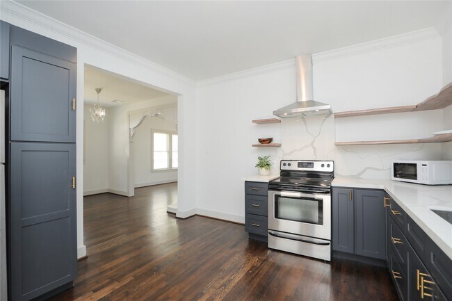 Building Photo - 1244 W 21st St