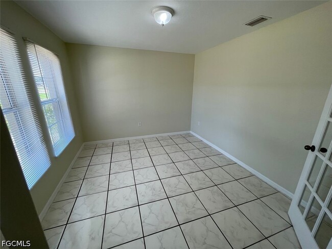 Building Photo - 1221 Summa Blvd