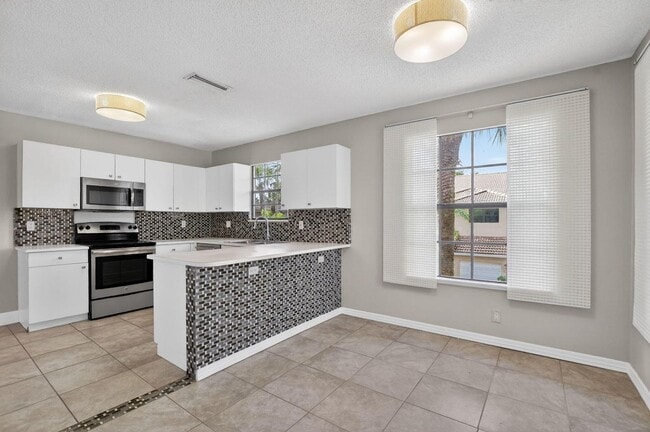 Building Photo - 6769 Montego Bay Blvd