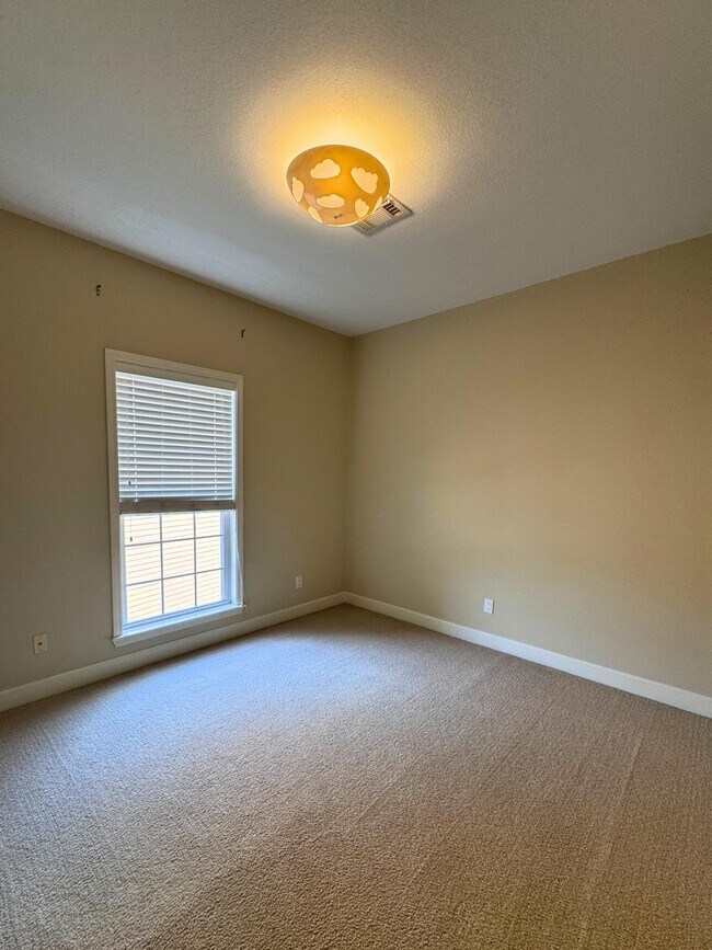 Building Photo - 2416 Boulder Springs Dr
