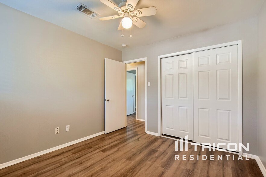 Building Photo - 2606 Olympia Ct