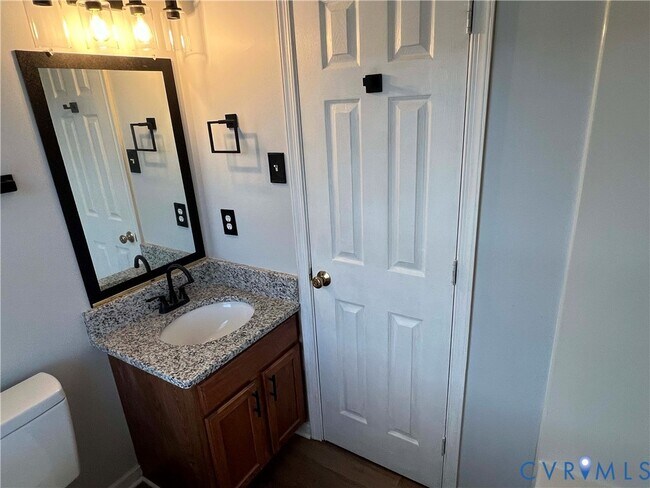 Building Photo - 1020 Telegraph Station Ln