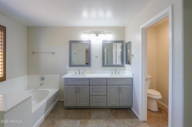 Building Photo - 39147 N Luke Ln