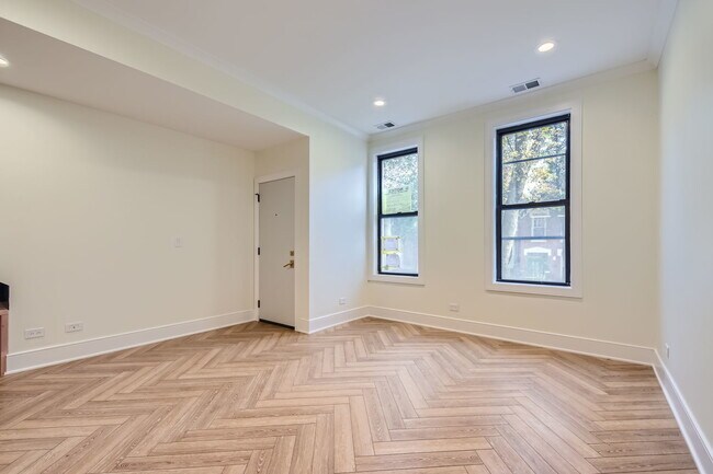 Building Photo - 2043 N Humboldt Blvd