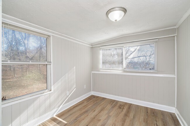 Building Photo - 3406 McPherson St