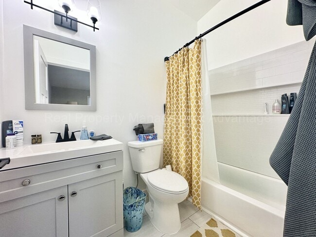 Building Photo - Rare Clawson Ranch – Fully Updated, Open C...