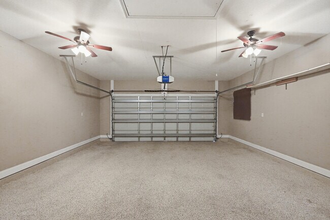 Building Photo - 2348 Cummings Dr