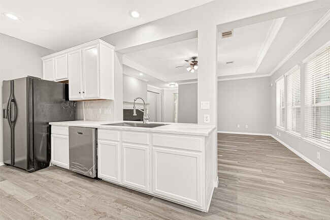 Building Photo - 1903 Amber Trail Ln