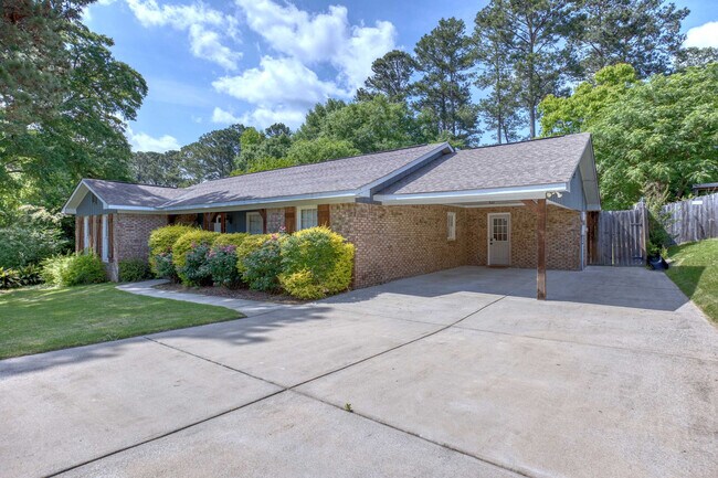 Building Photo - 3 Mace Ct