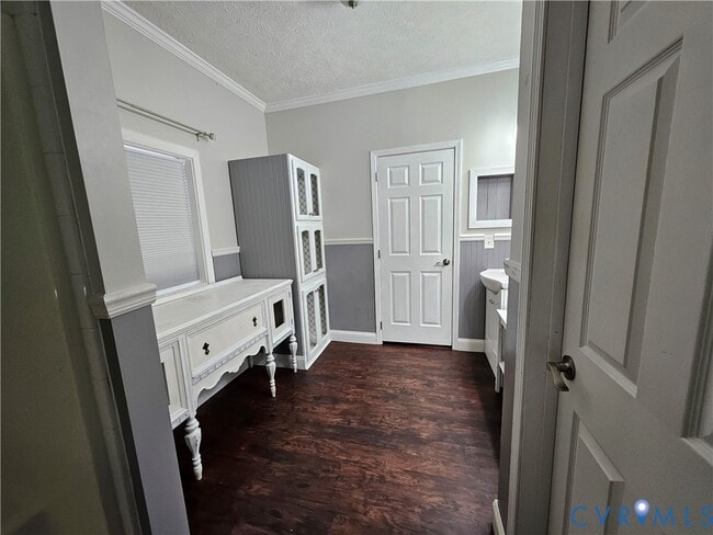 Building Photo - 5195 Lennie Rd