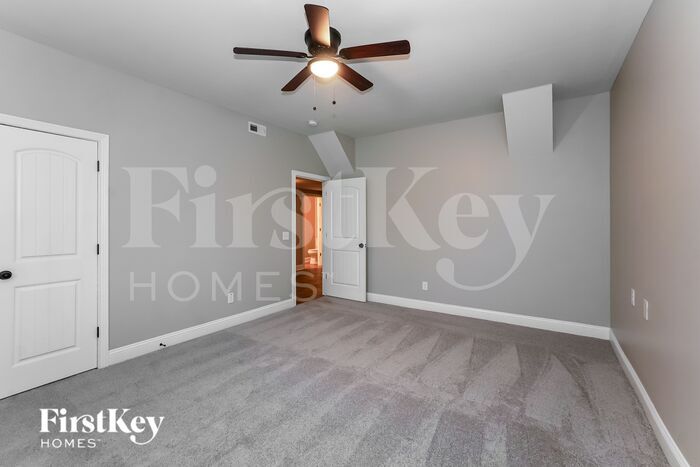 Building Photo - 3756 Silver Fox Ln