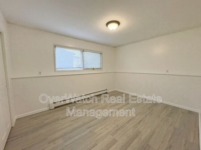 Building Photo - 3031 W 30th Ave