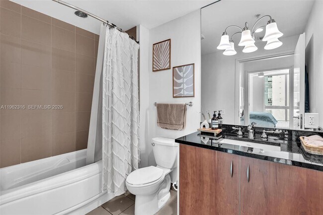 Building Photo - 300 S Biscayne Blvd