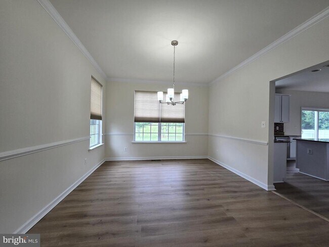 Building Photo - 173 Heartleaf Ln