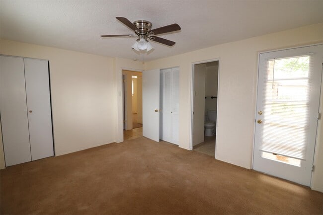 Building Photo - 3112 Colorado St NE