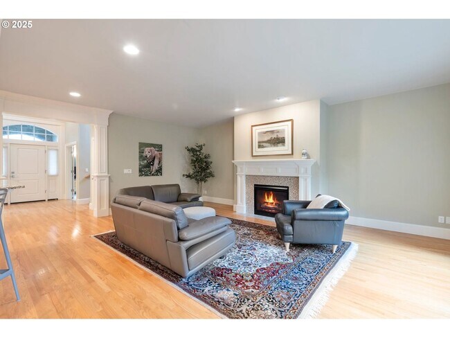 Building Photo - Gorgeous Executive Style Home in Southwest...