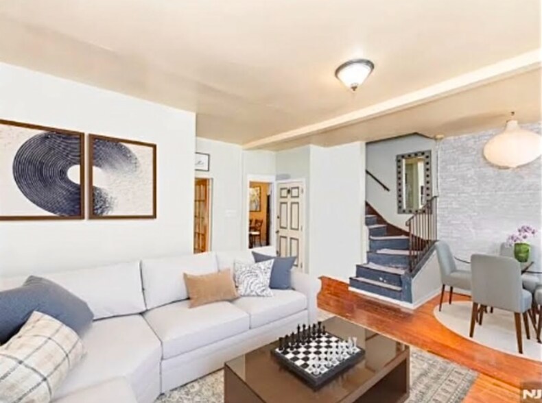 Building Photo - 45 Essex Ave