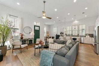 Building Photo - 4501 Night Owl Ln